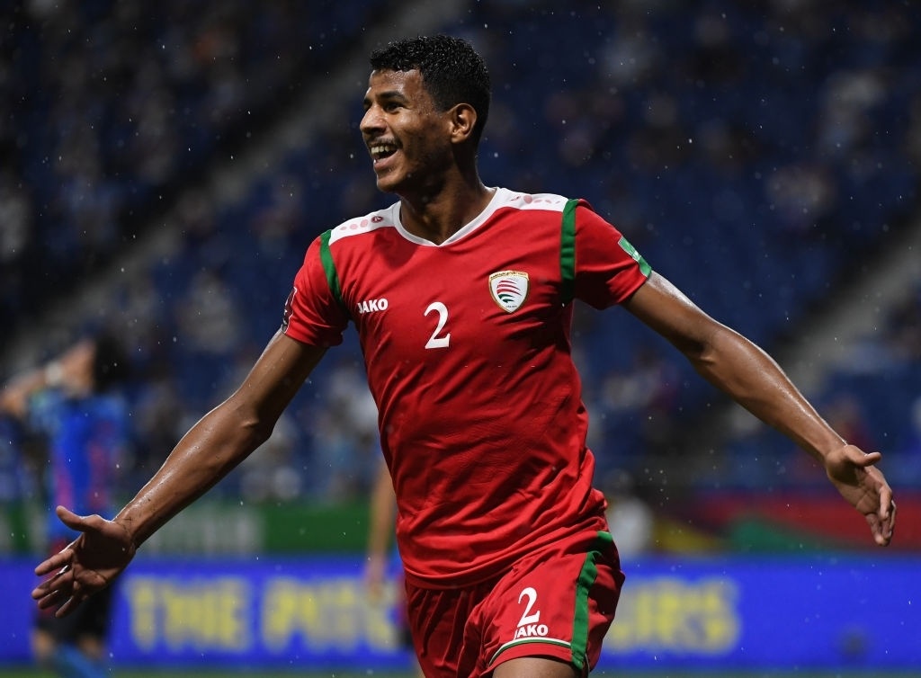 Tuyen Oman khong de cho thay tro HLV Park hinh anh