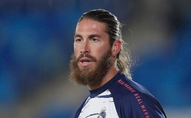 Sergio Ramos tiep tuc ngoi ngoai tai PSG hinh anh