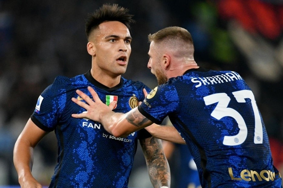 Inter Milan thua tran dau tien tai Serie A mua nay hinh anh