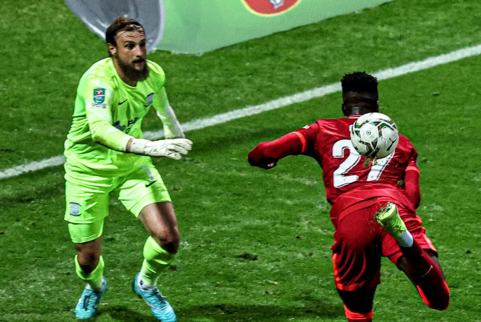 Origi ghi ban kieu bo cap cho Liverpool hinh anh