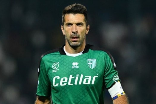 Buffon toa sang o tuoi 43 hinh anh