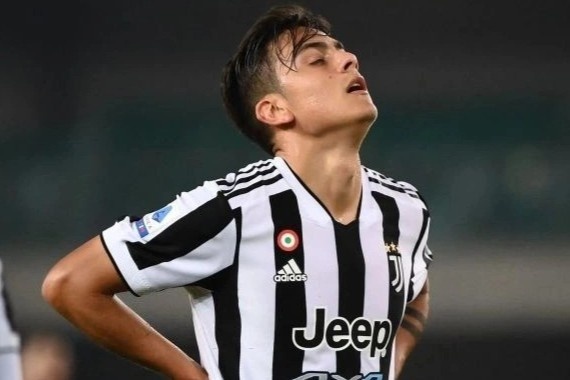 Juventus lai roi vao khung hoang hinh anh