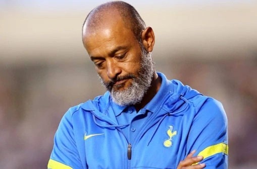 Tottenham sa thai HLV Nuno Santo hinh anh