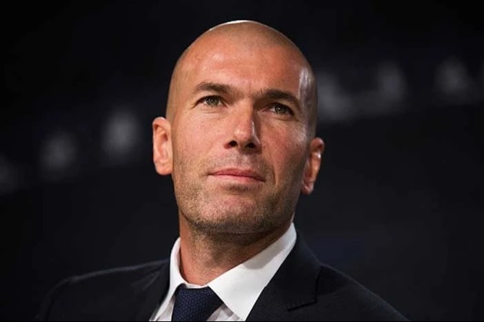 Zidane co hop lam HLV MU? hinh anh