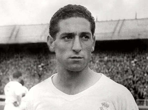 Ky luc gia cup C1 chau Au qua doi o tuoi 88 hinh anh