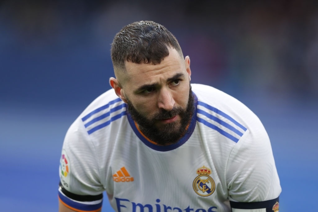 Ancelotti nhan loi sau khi Benzema sut hong phat den hinh anh