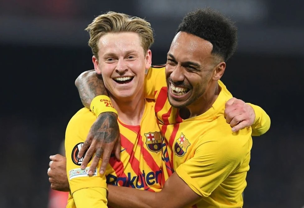 Barca gap Galatasaray tai vong 16 doi Europa League hinh anh