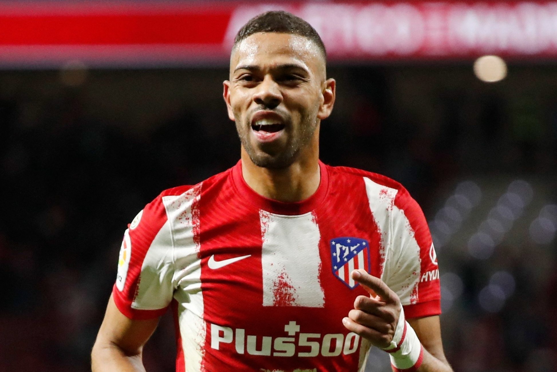 Atletico lan dau thang 3 tran lien tiep tai La Liga mua nay hinh anh