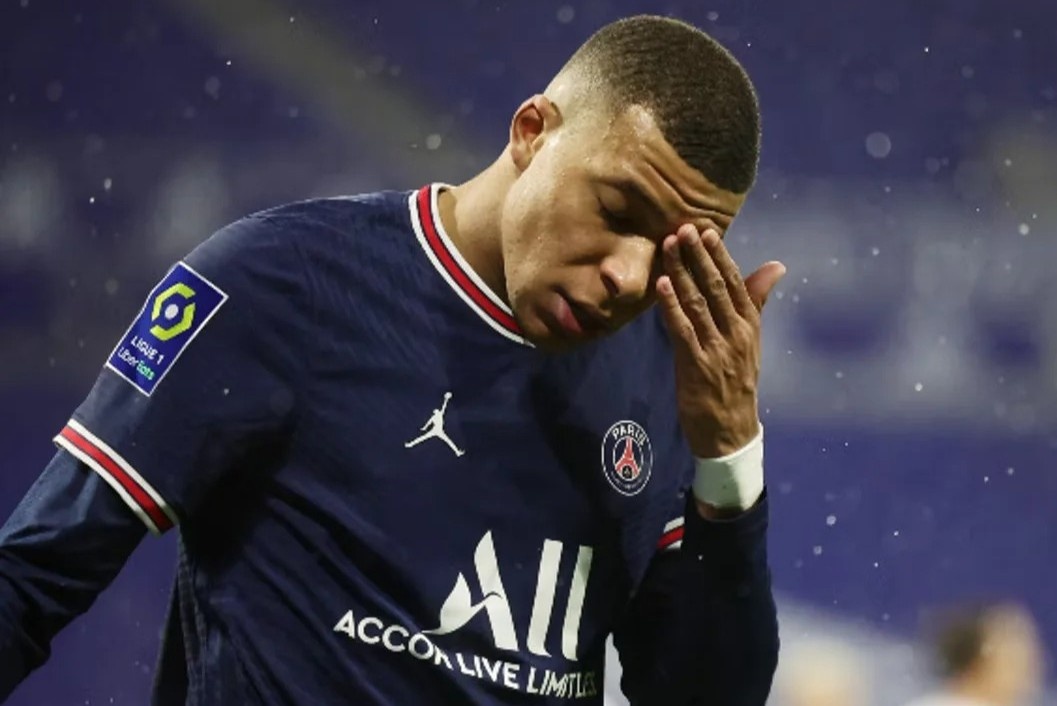 Mbappe co the vang mat tran dau voi Real Madrid hinh anh