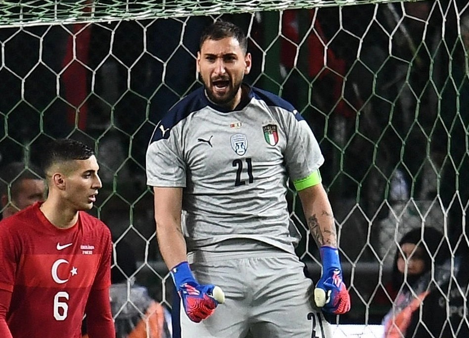 Donnarumma mac sai lam trong chien thang cua tuyen Italy hinh anh
