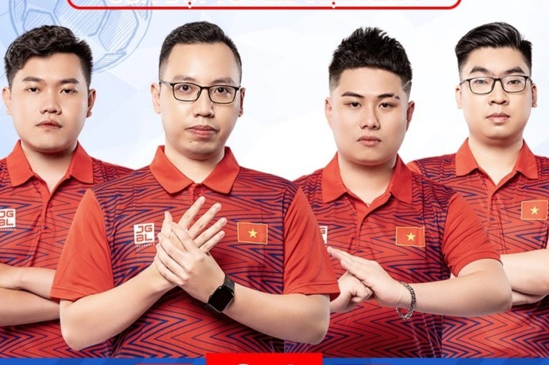 Tuyen FIFA Online Viet Nam nguoc dong thang Malaysia hinh anh