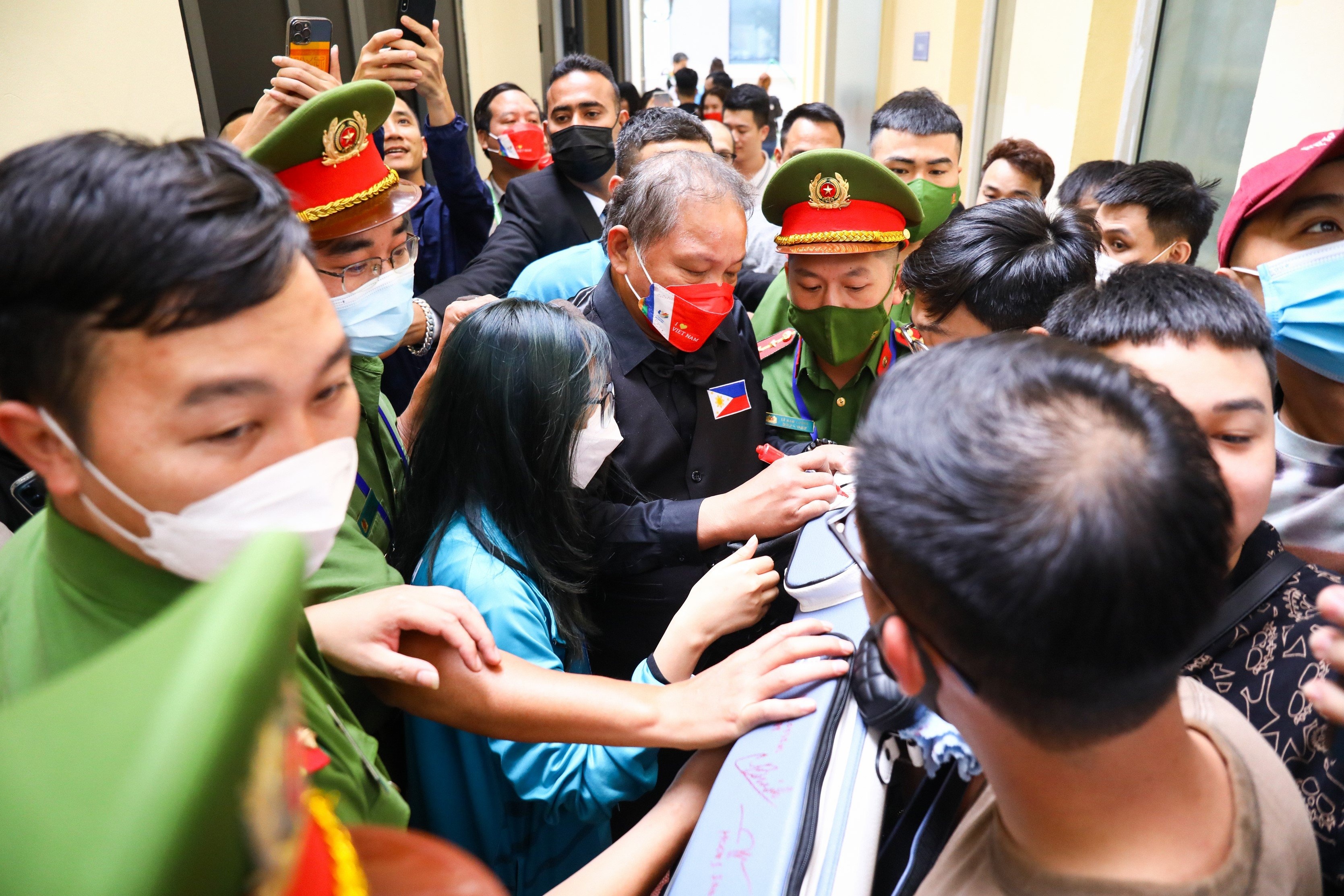 Huyen thoai Reyes anh 1