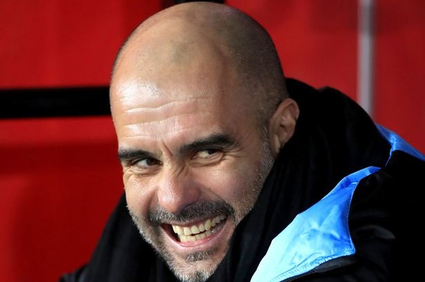 Guardiola moi CDV MU ra duong an mung neu Man City vo dich hinh anh