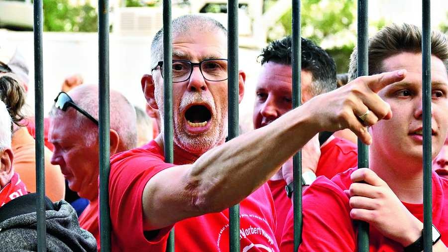 Bo truong Phap nhan sai sau tran chung ket Champions League hinh anh