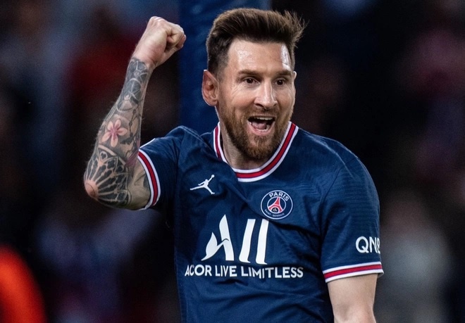 Messi la cau thu tren 34 tuoi dat gia nhat the gioi hinh anh