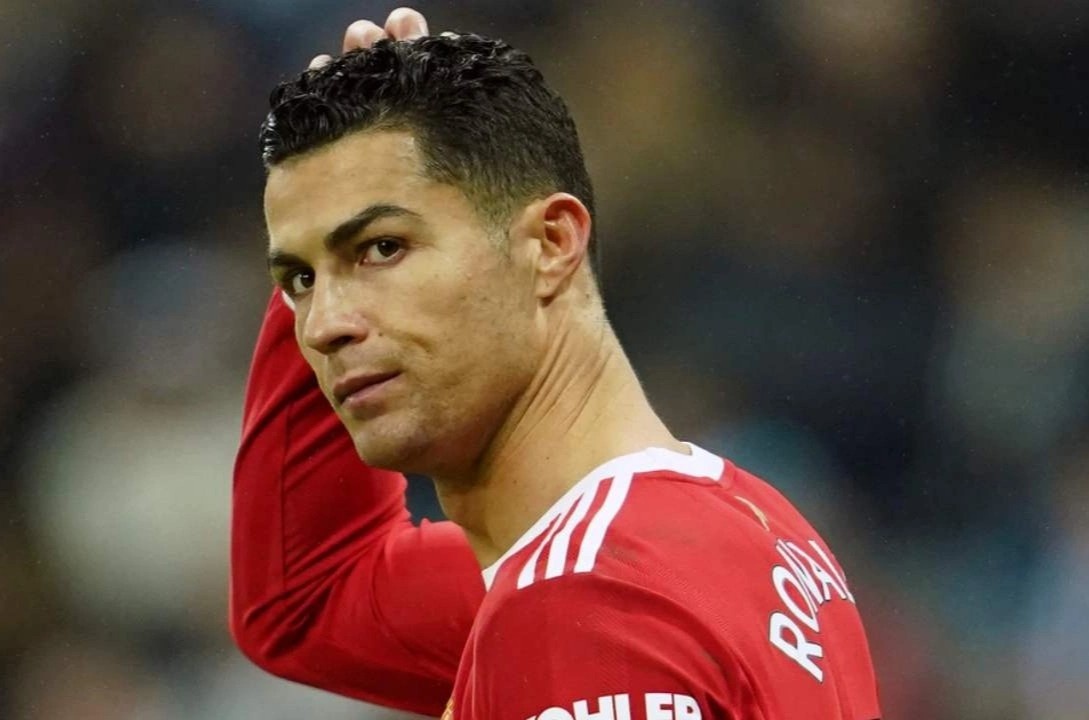 Ronaldo nhan khoan thuong lon truoc khi doi roi MU hinh anh