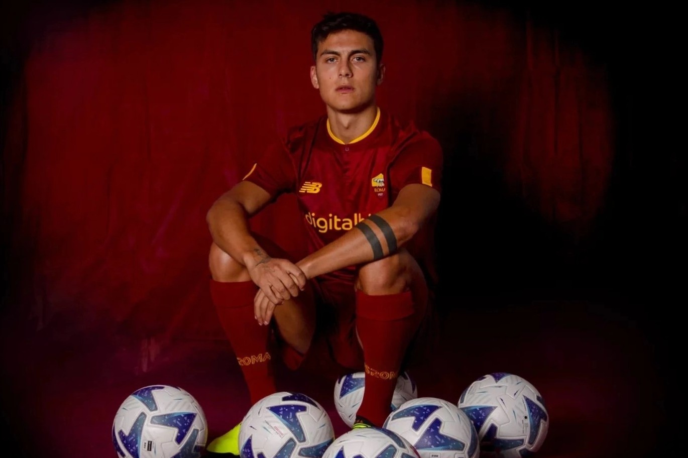 Dybala pha ky luc ban ao dau cua Ronaldo hinh anh