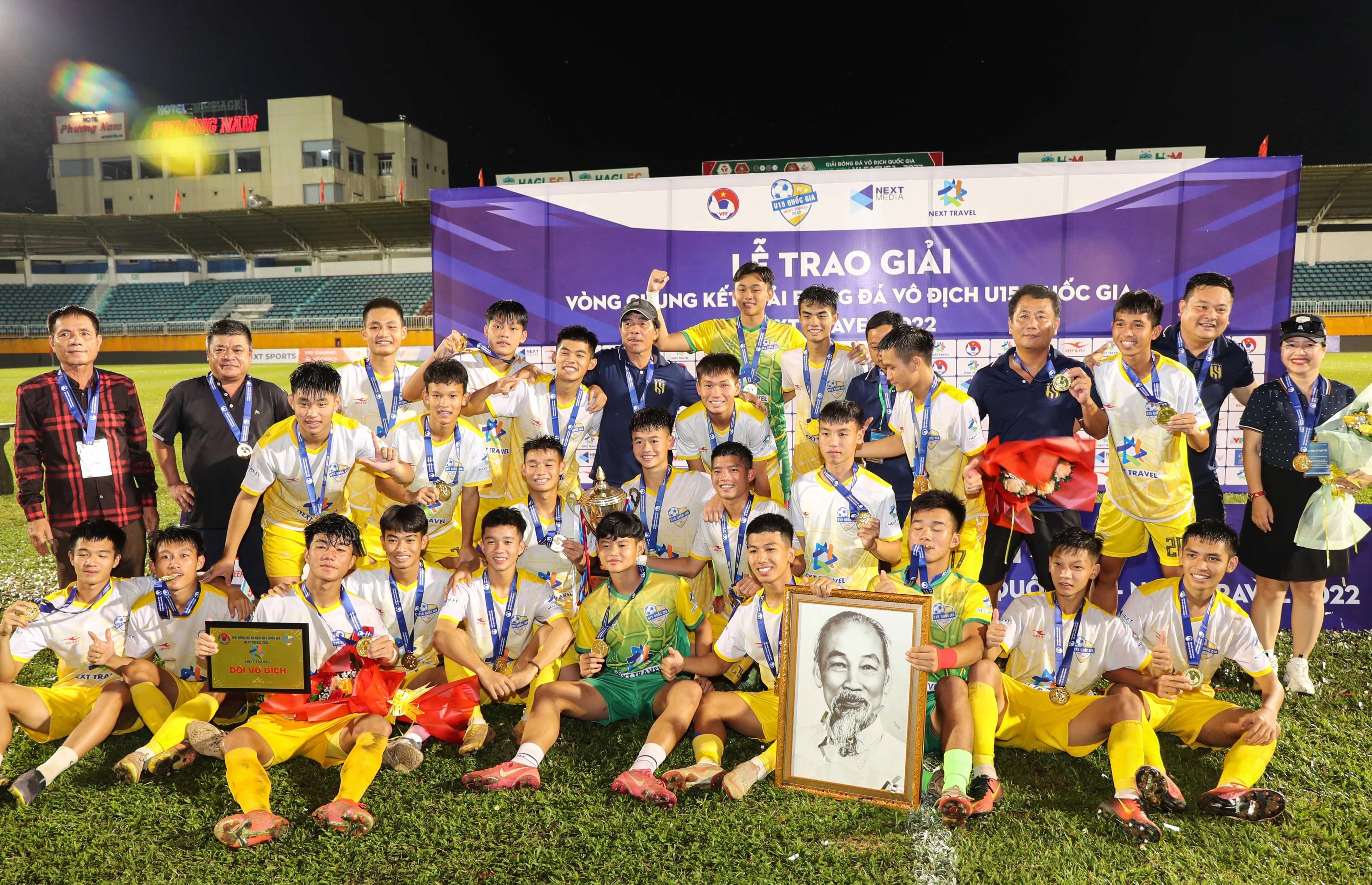 SLNA vo dich giai U15 quoc gia hinh anh