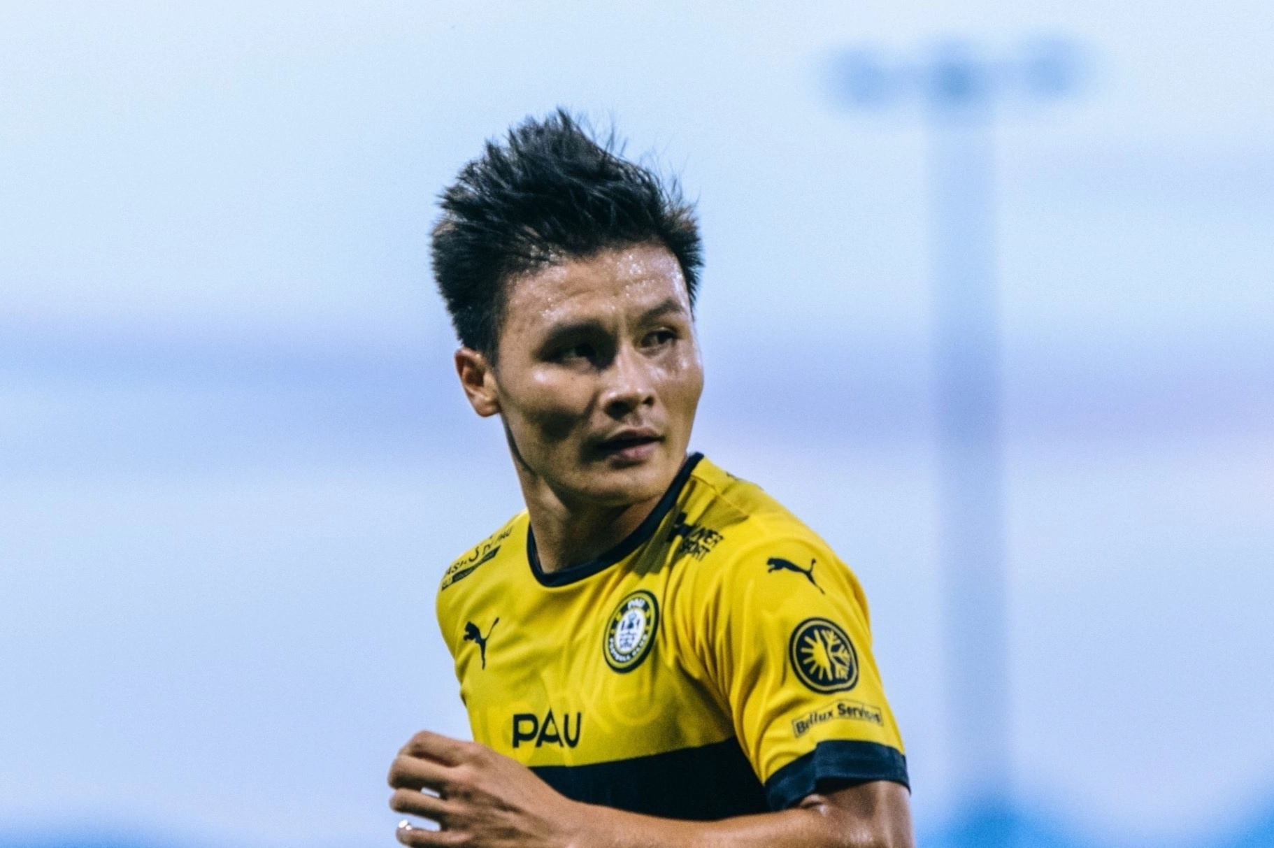 Quang Hai dang tro thanh nguoi thua tai Pau FC hinh anh