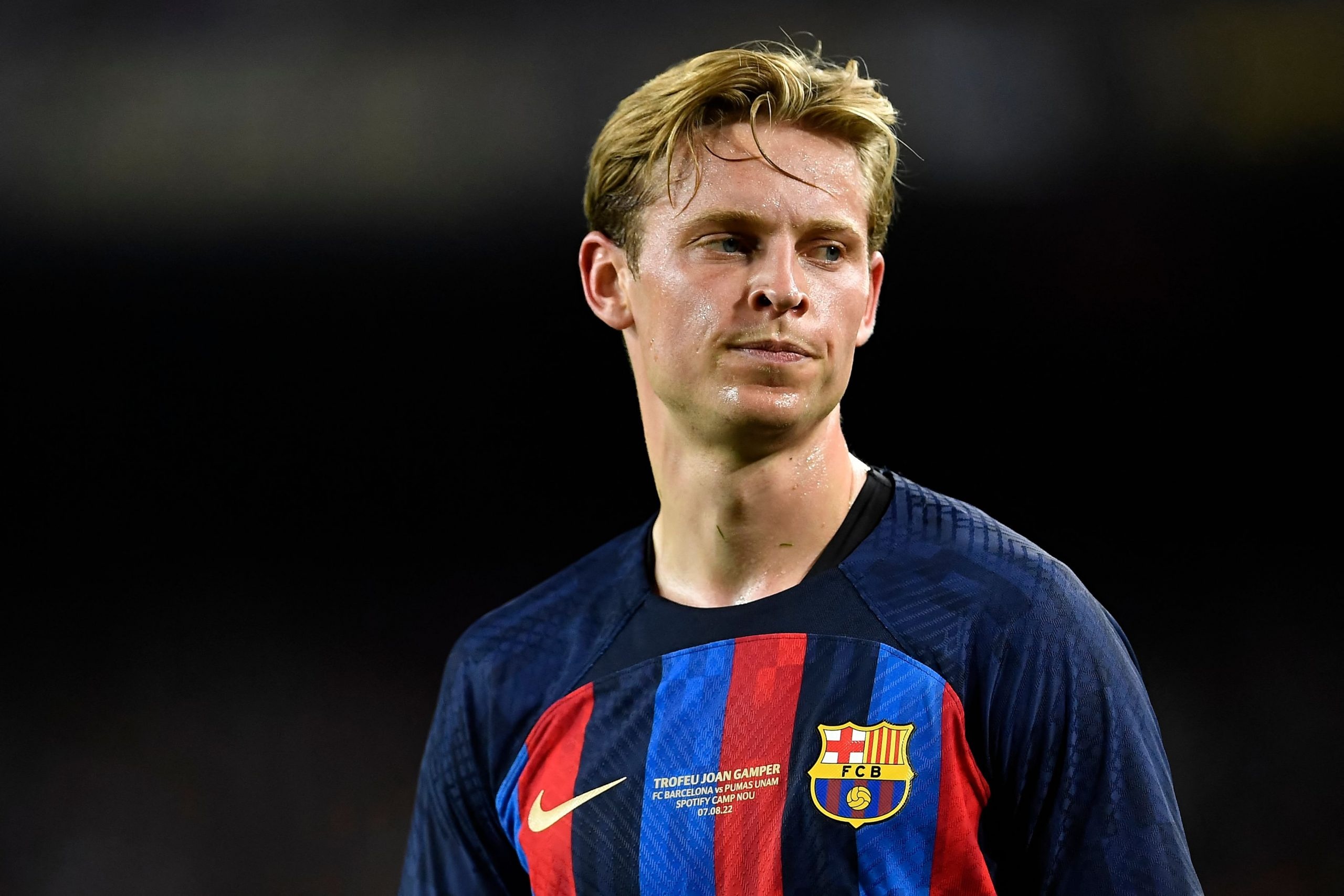 Chi 16% nguoi Barca muon De Jong chia tay hinh anh