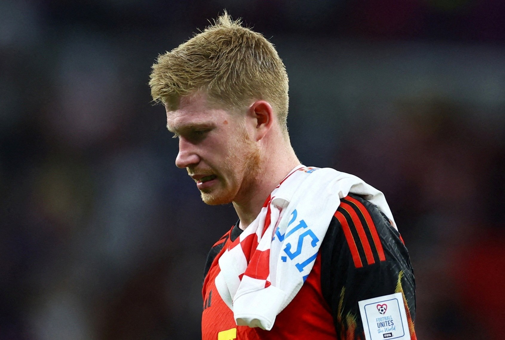 Bi khong the ngang cao dau hinh anh