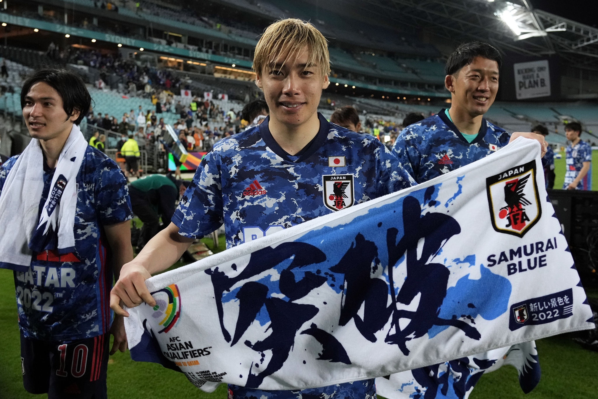 Dang sau vu khi bi mat cua Nhat Ban truoc Croatia hinh anh