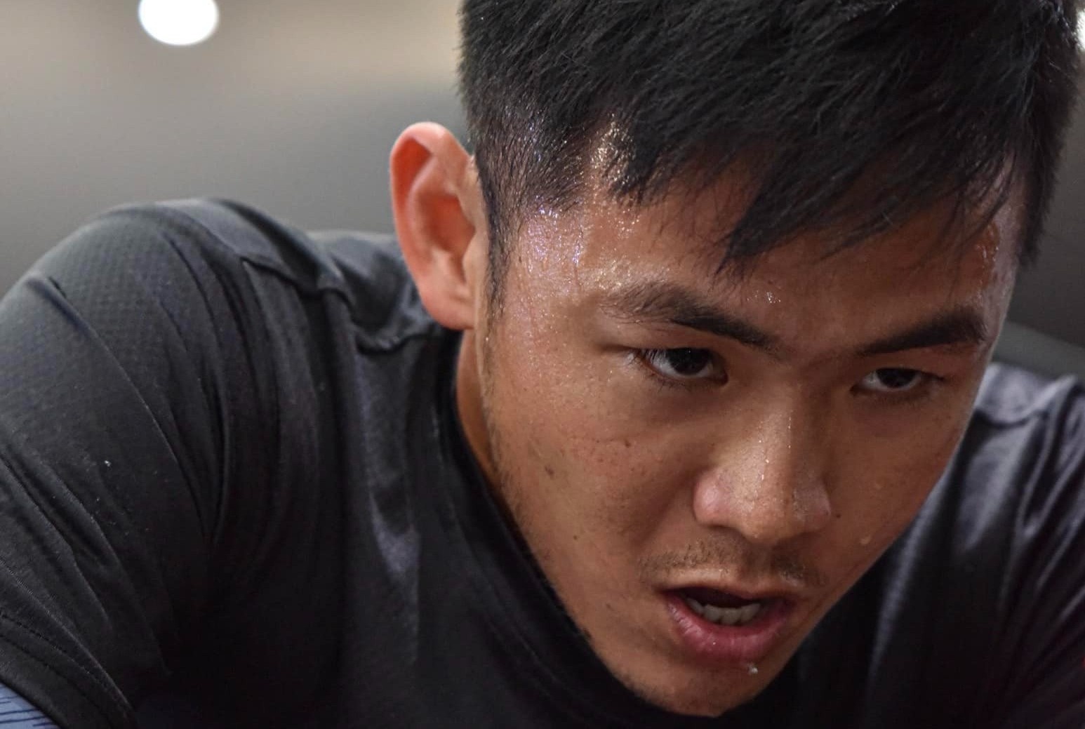 Lam Quang Nhat bo cuoc khi dang dan dau vi kho tho hinh anh