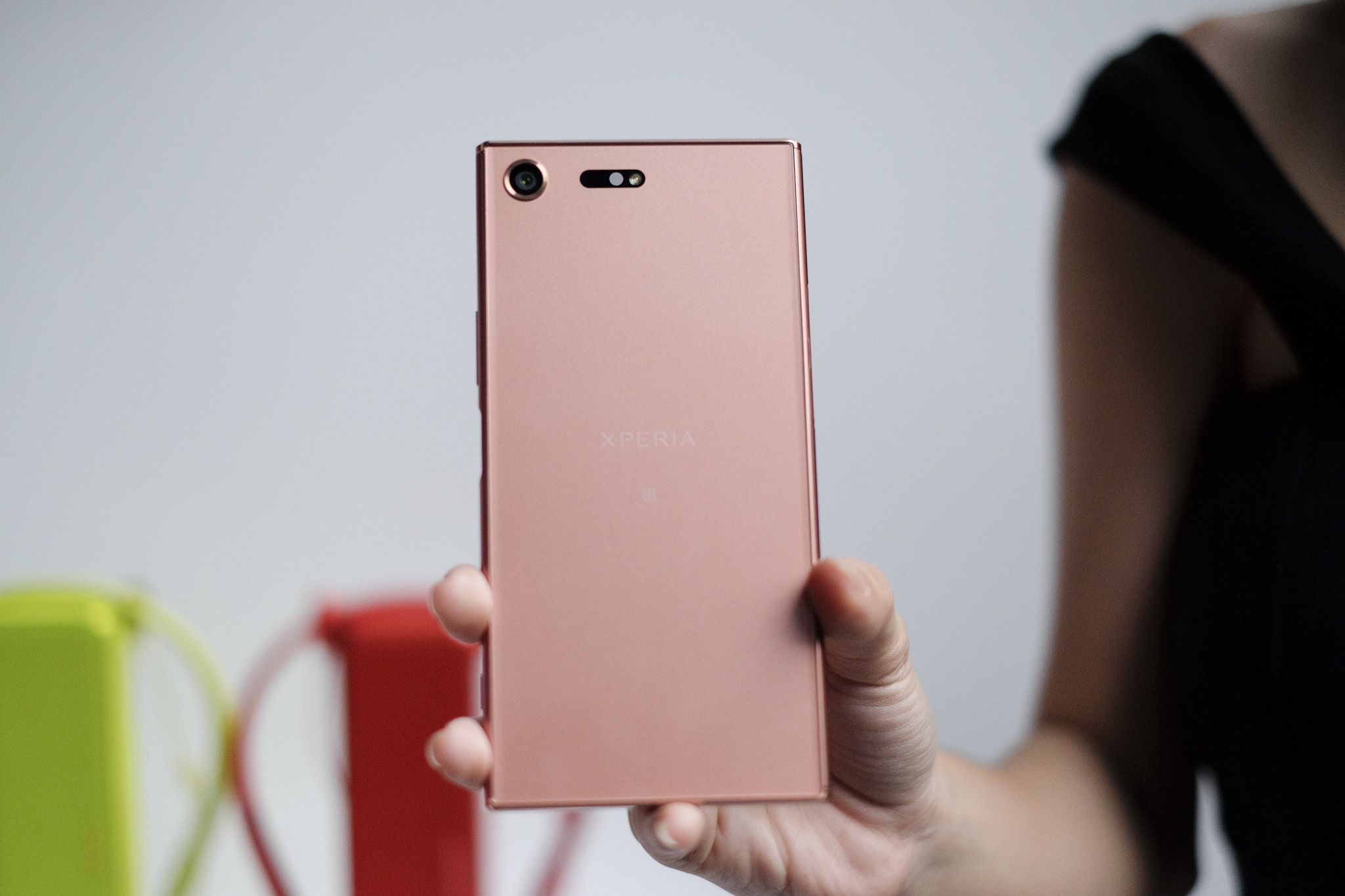 Sony Xperia XZ Premium,  4K HDR anh 9