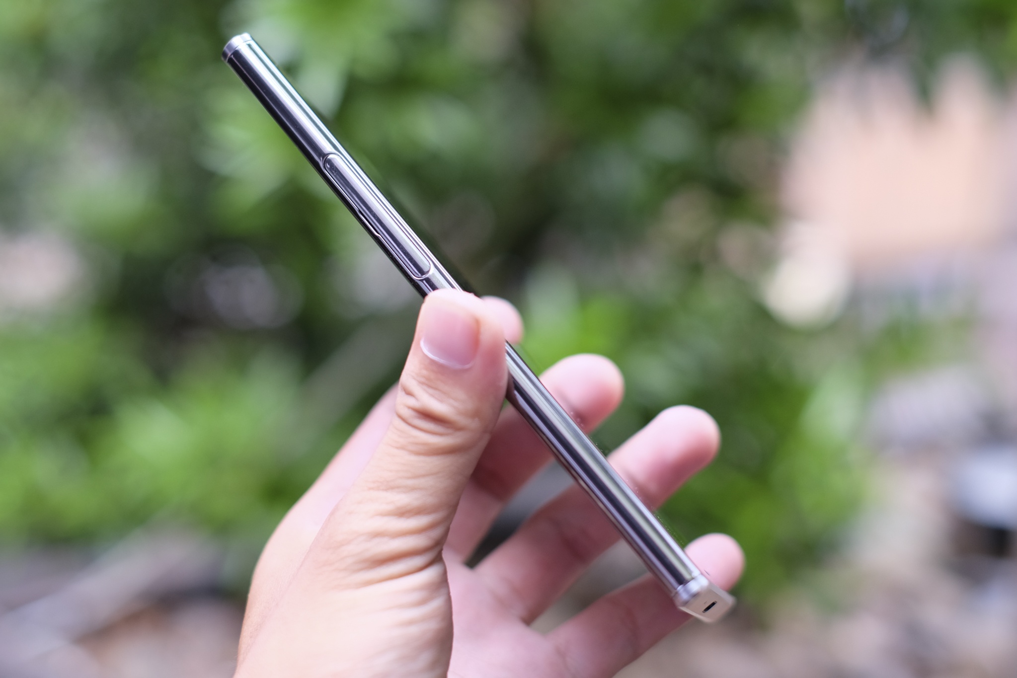 Sony Xperia XZ Premium,  4K HDR anh 5