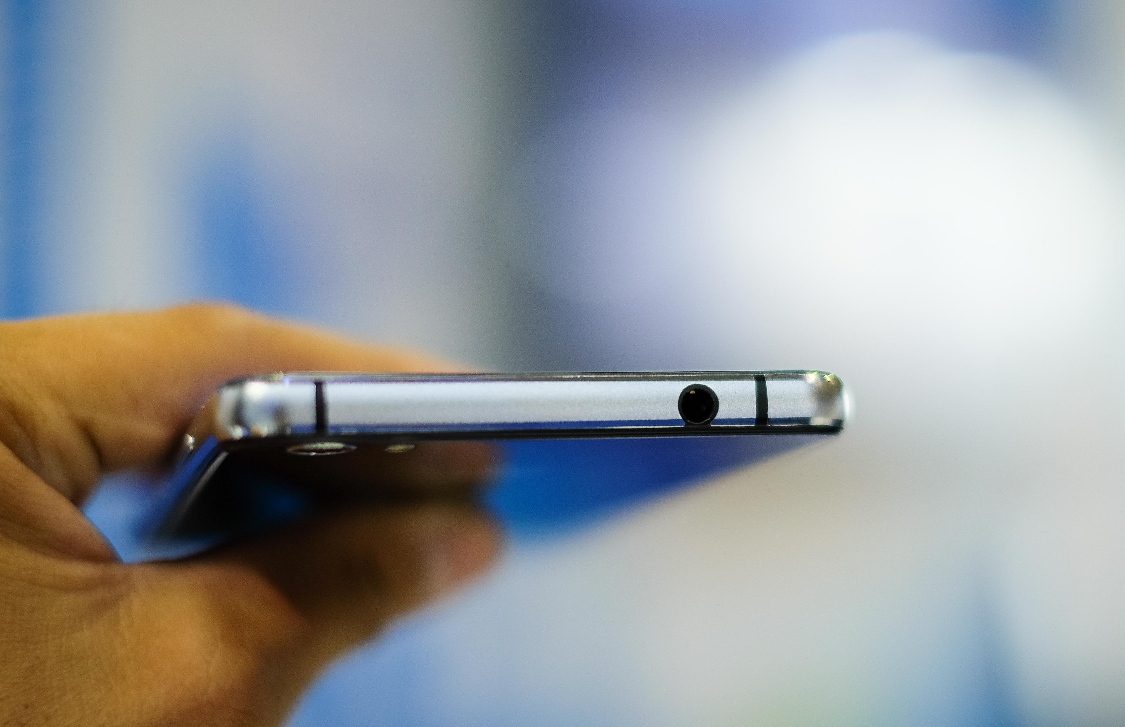 Điện thoại VNPT Vivas Lotus S3 ảnh 7 Dien thoai VNPT Vivas Lotus S3 anh 7