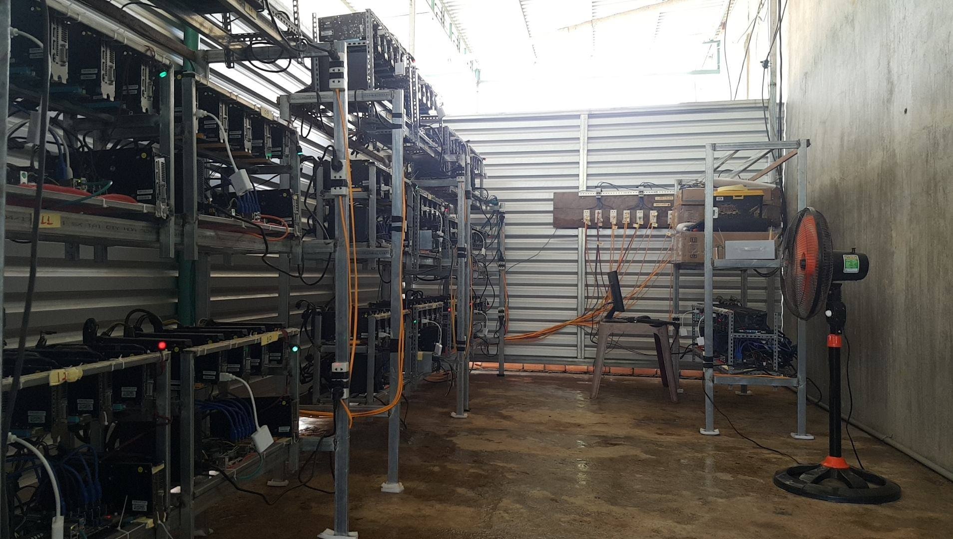 Nguoi choi Bitcoin noi gi anh 3