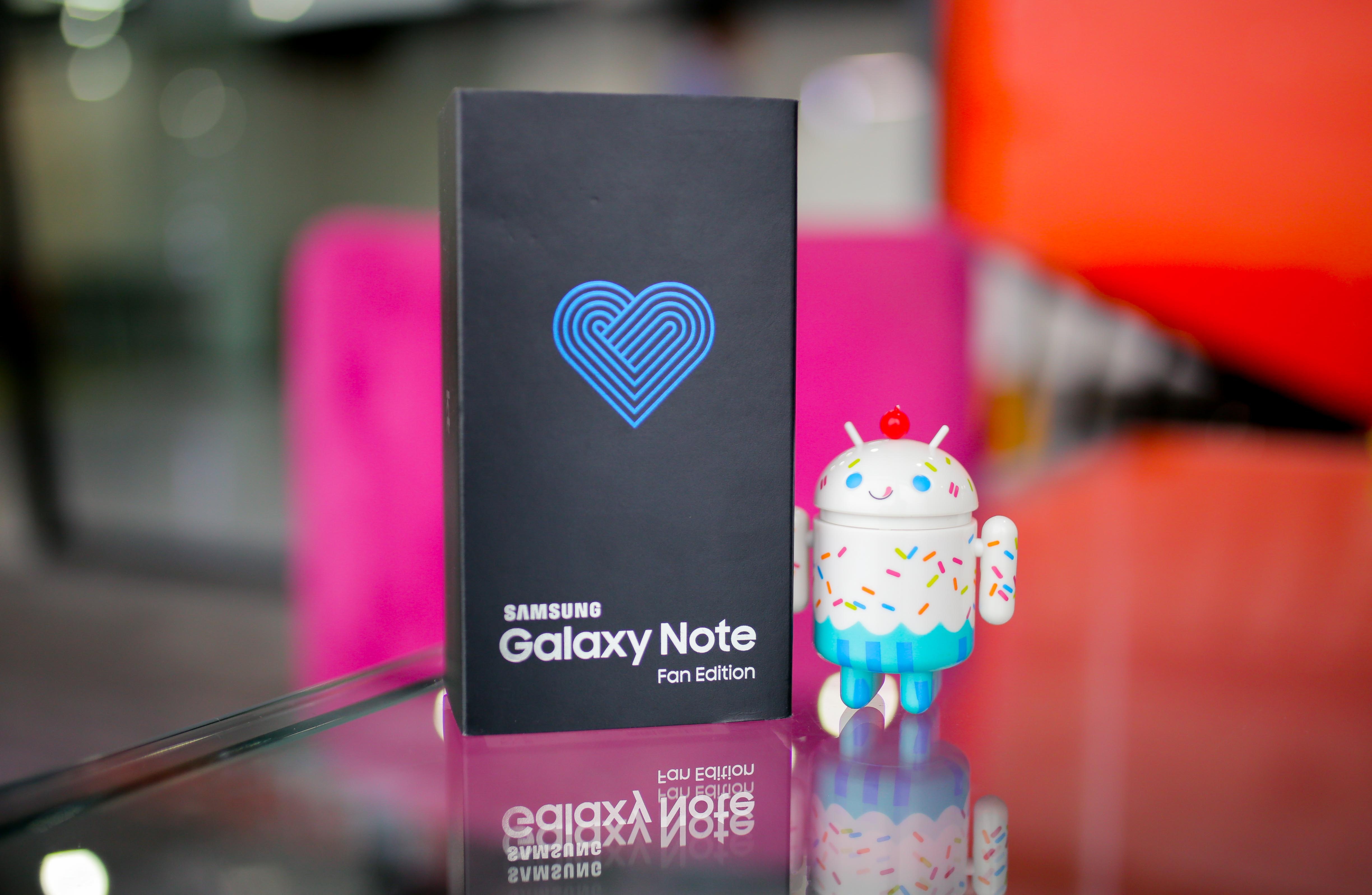 Co nen mua Galaxy Note FE hinh anh