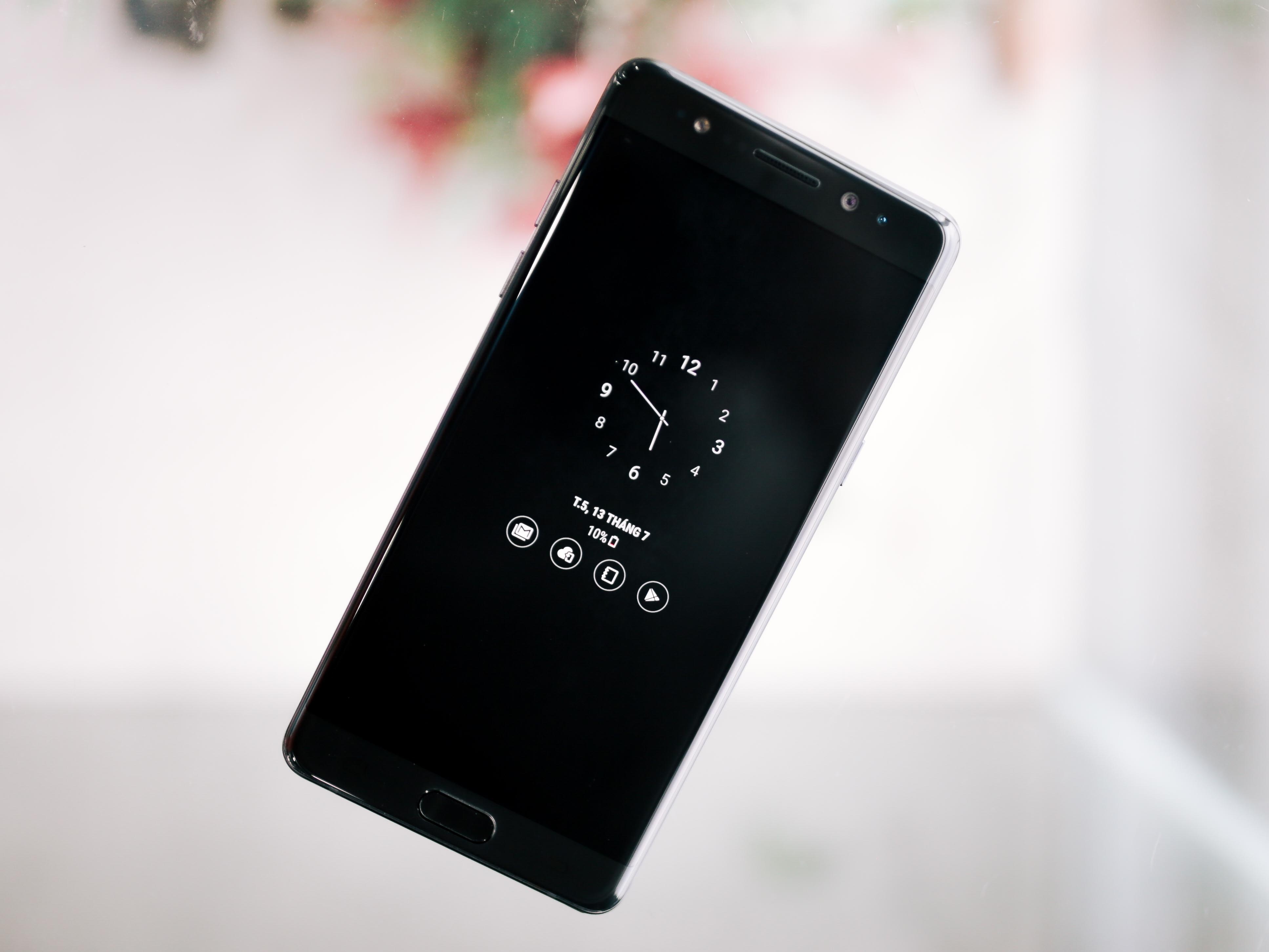 Mua Samsung Galaxy Note FE ảnh 4 Mua Samsung Galaxy Note FE anh 4