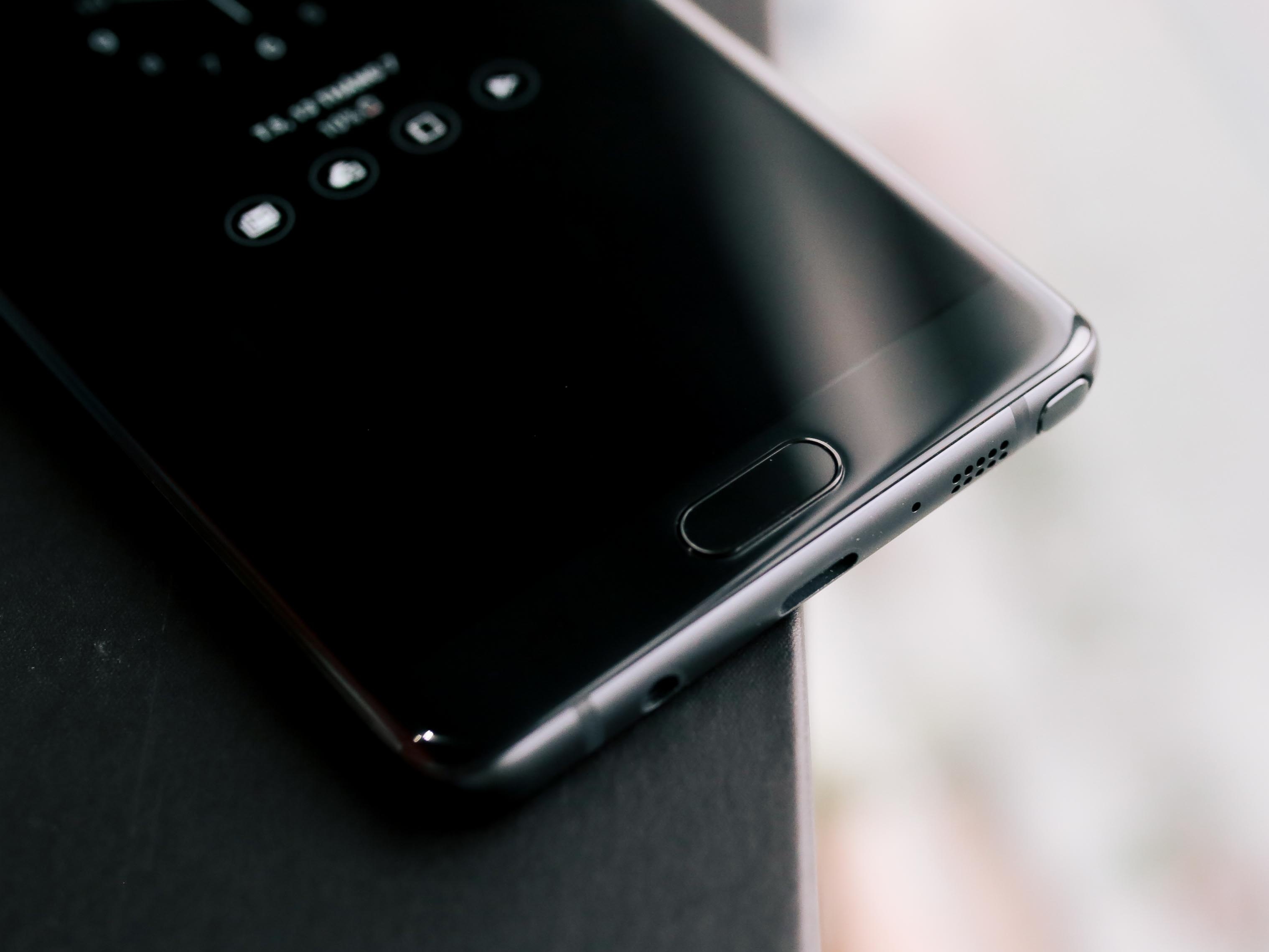 Mua Samsung Galaxy Note FE ảnh 5 Mua Samsung Galaxy Note FE anh 5