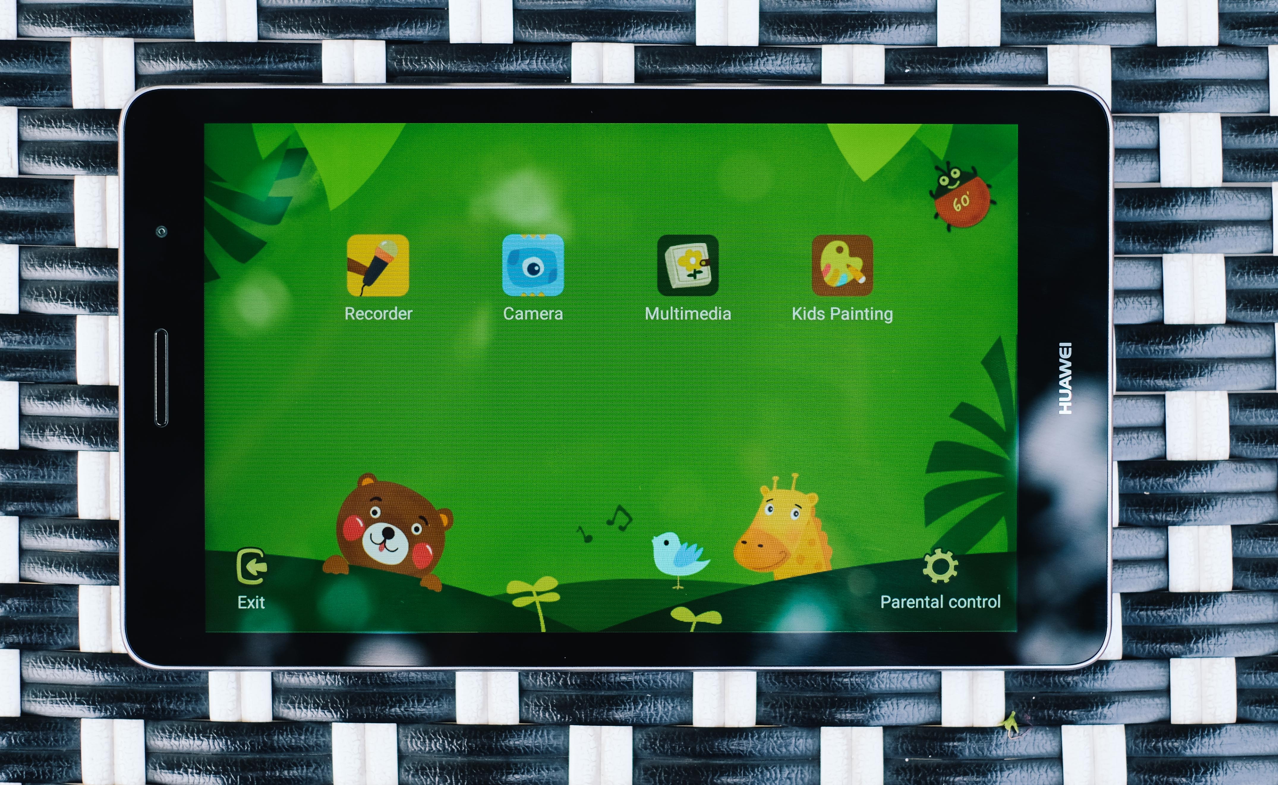 Huawei ra mat san pham anh 2