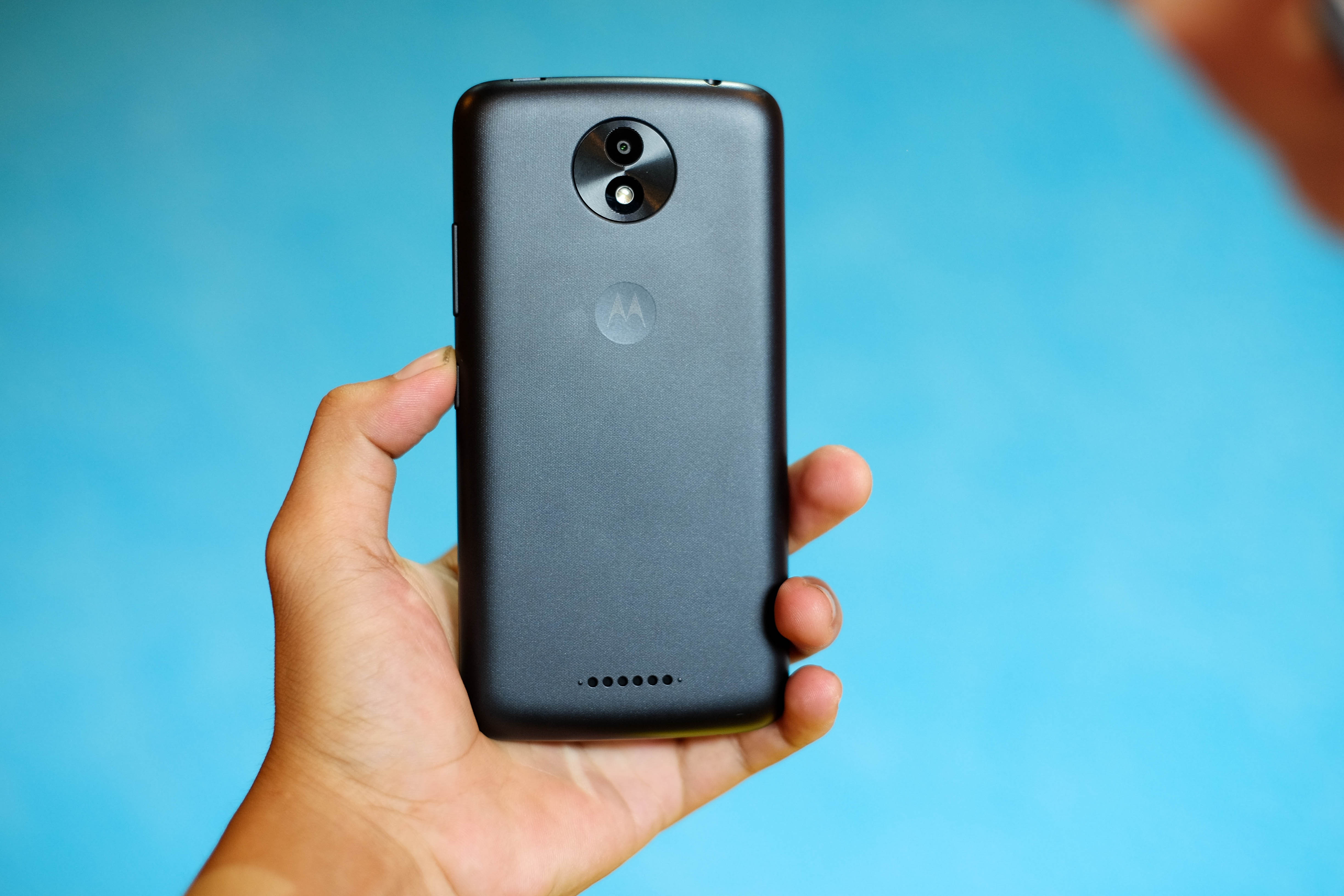 Moto dua loat smartphone gia tu 2 trieu dong ve VN hinh anh