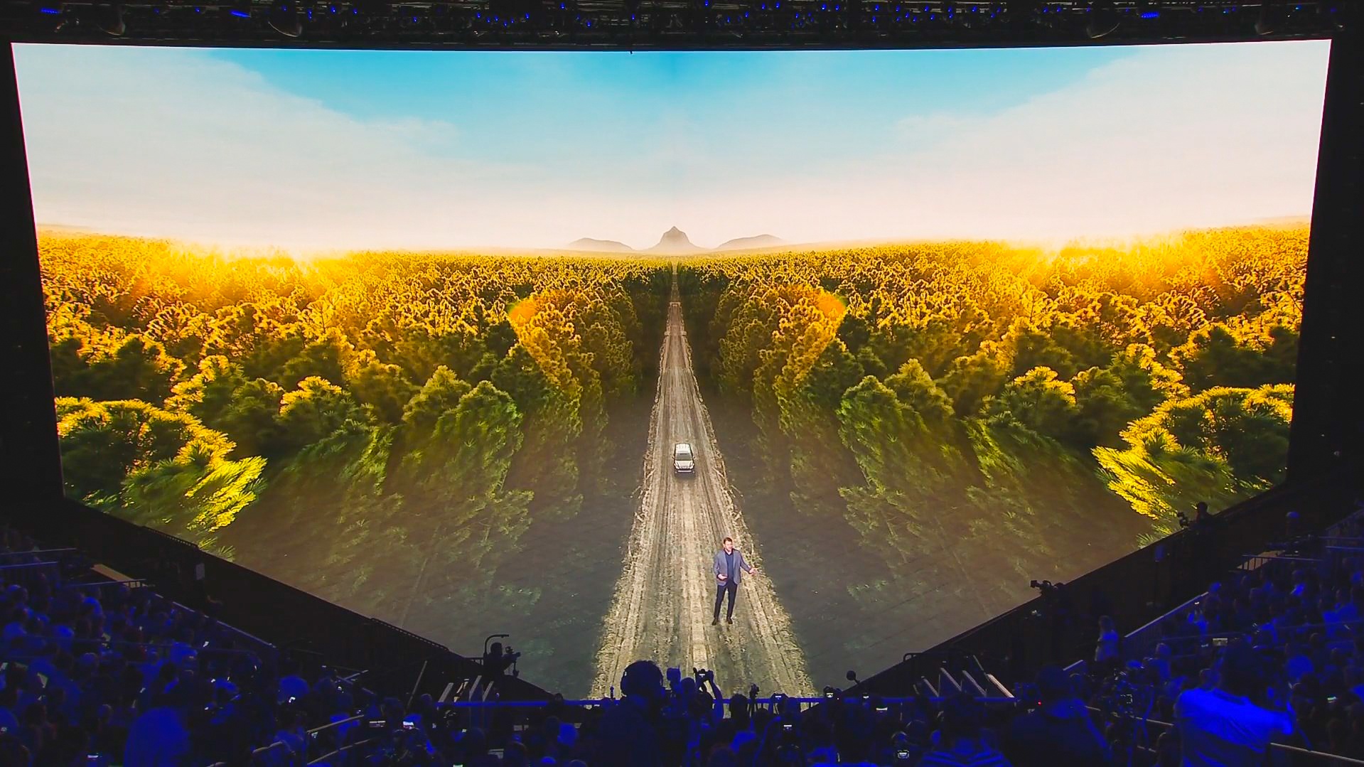 San khau 3D Mapping an tuong trong su kien ra mat Galaxy Note 8 hinh anh