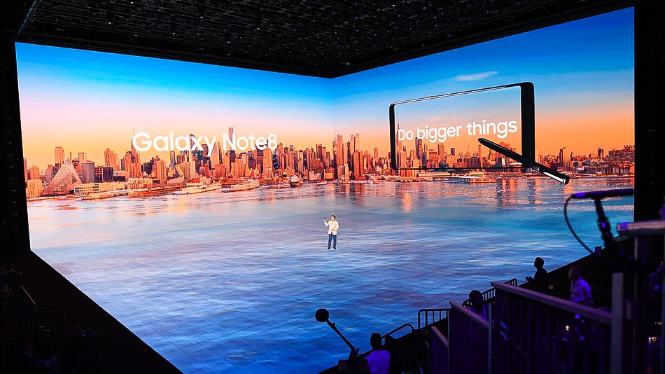 Sân khấu ra mắt Galaxy Note 8 ảnh 2 San khau ra mat Galaxy Note 8 anh 2