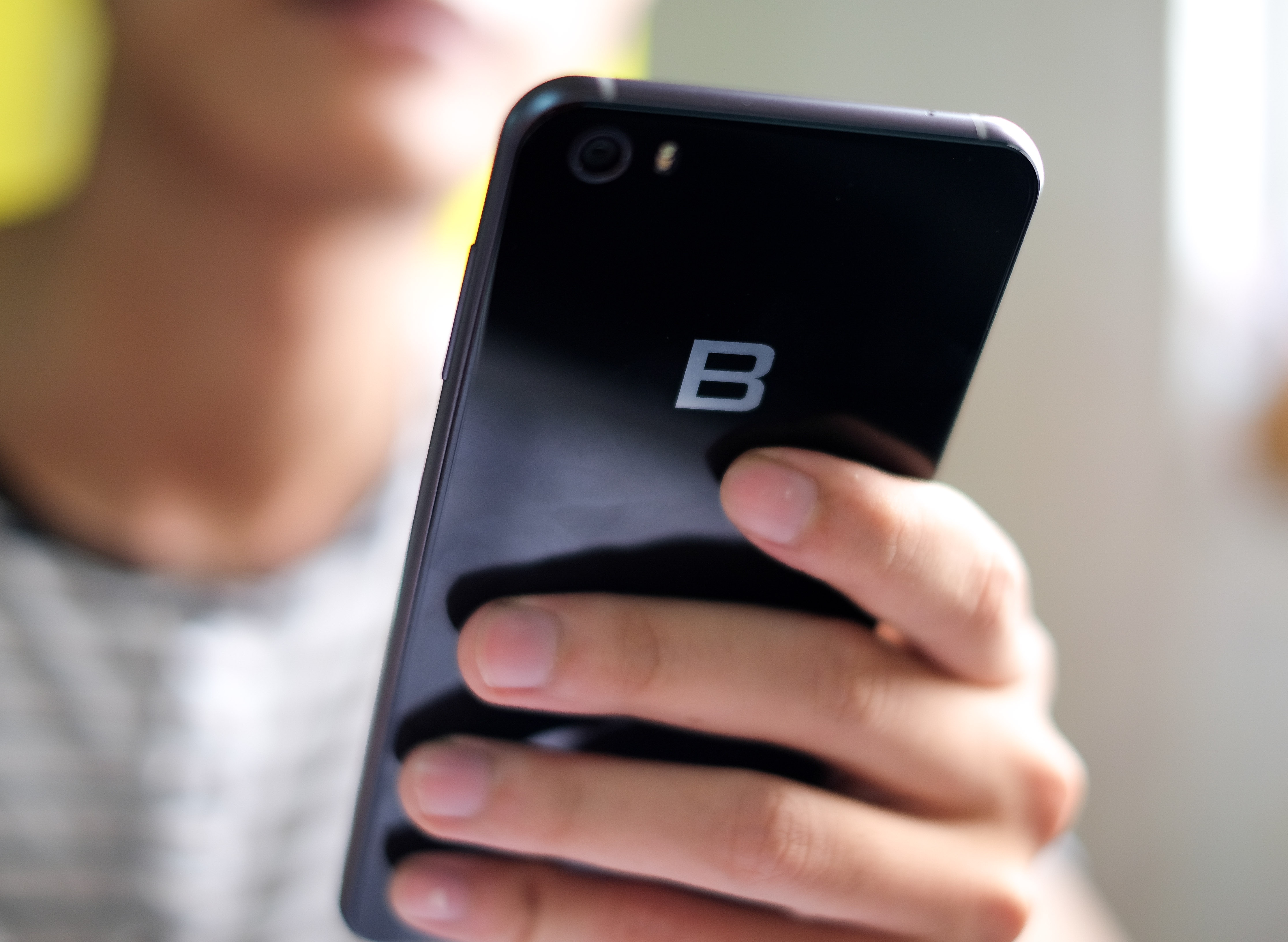 danh gia Bphone 2017 anh 2