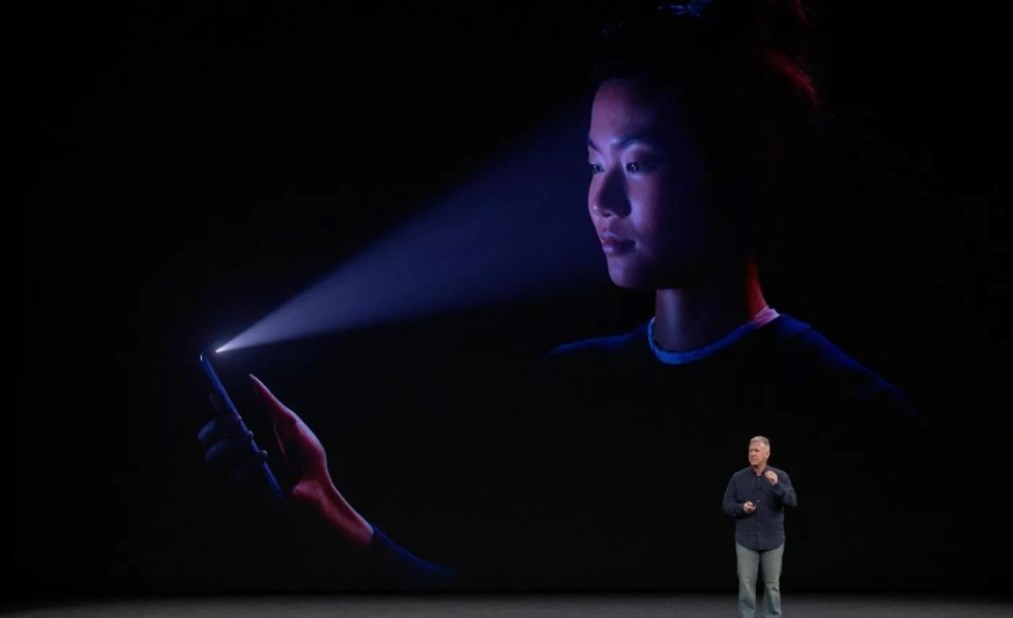 Nhan dien khuon mat Face ID tren iPhone X anh 2