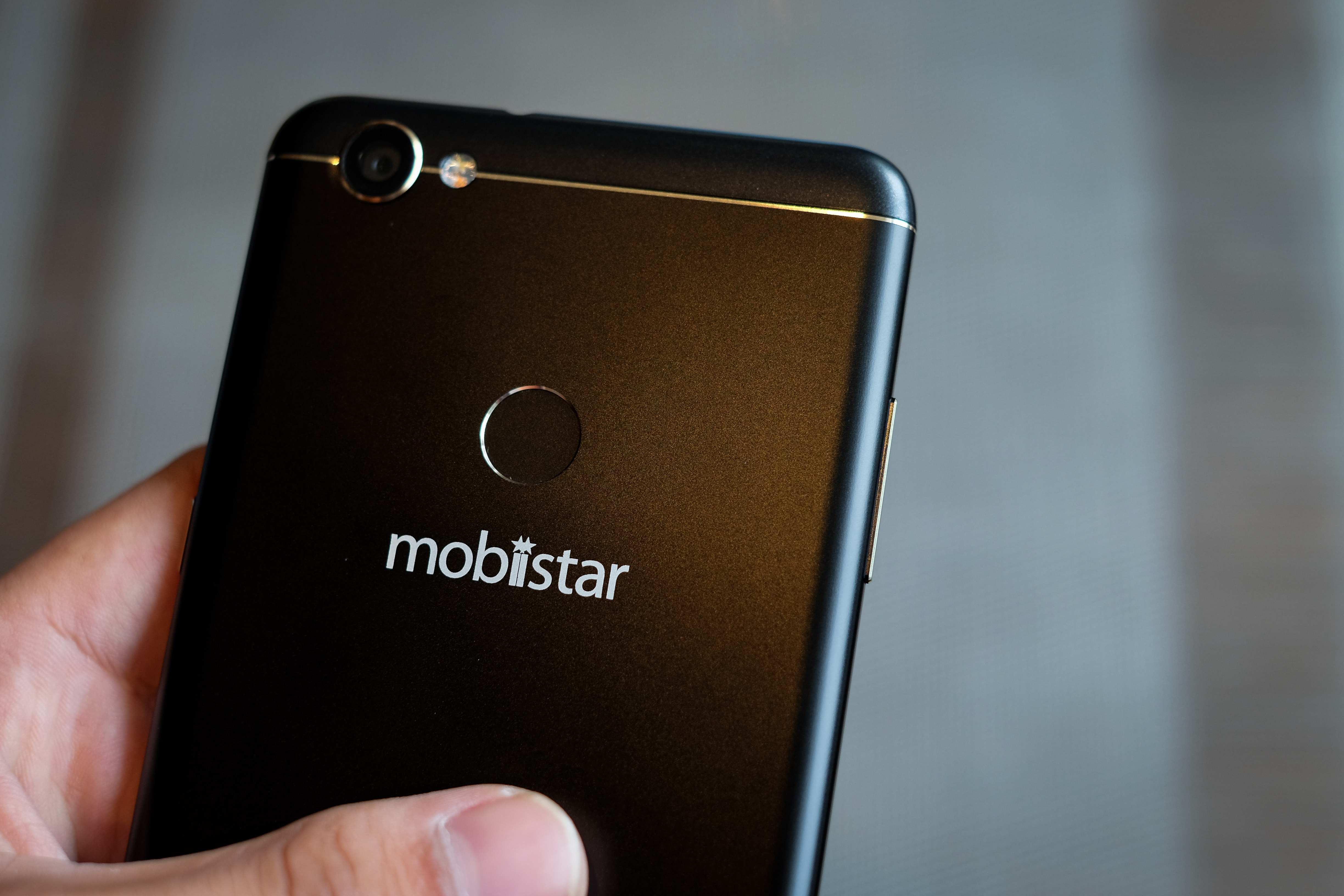 Ra mat Mobiistar Prime X Max anh 8