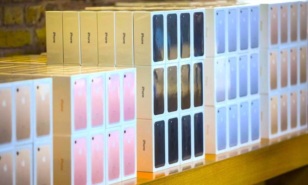 Trom 100 chiec iPhone 7 tu cua hang giua ban ngay hinh anh