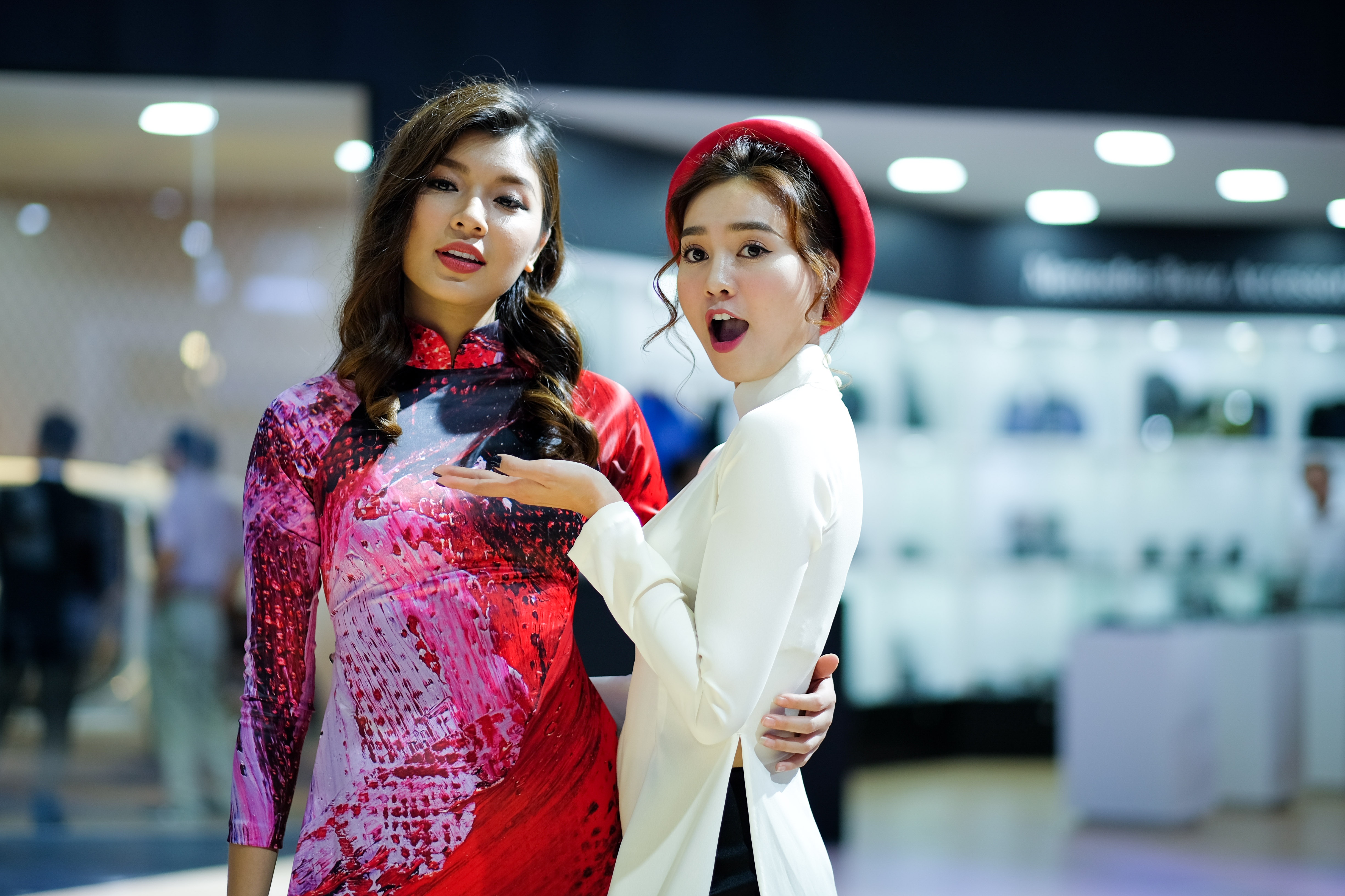 Nguoi mau tai trien lam VIMS 2017 anh 4