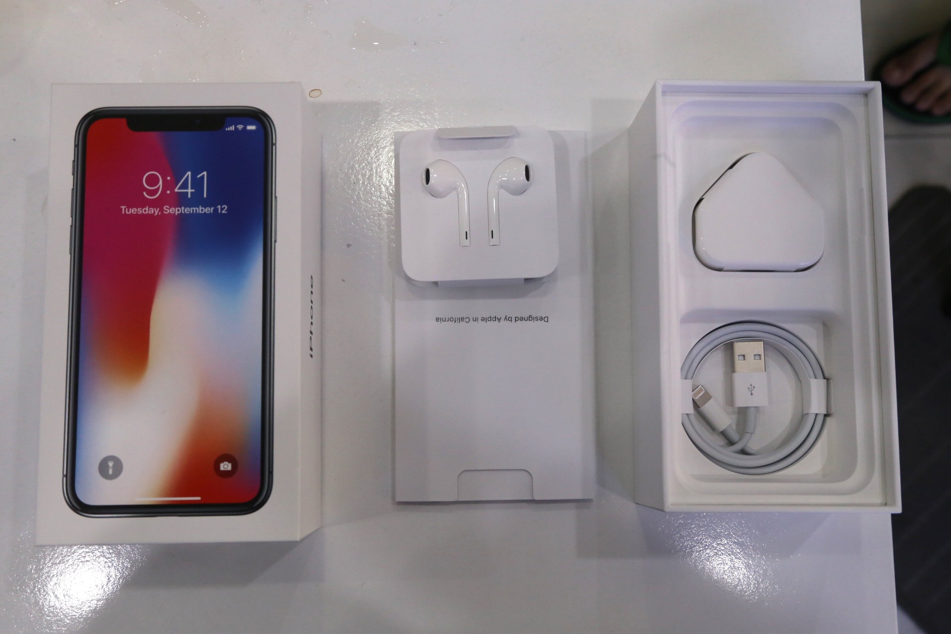 iphone X dau tien ve Viet Nam anh 2