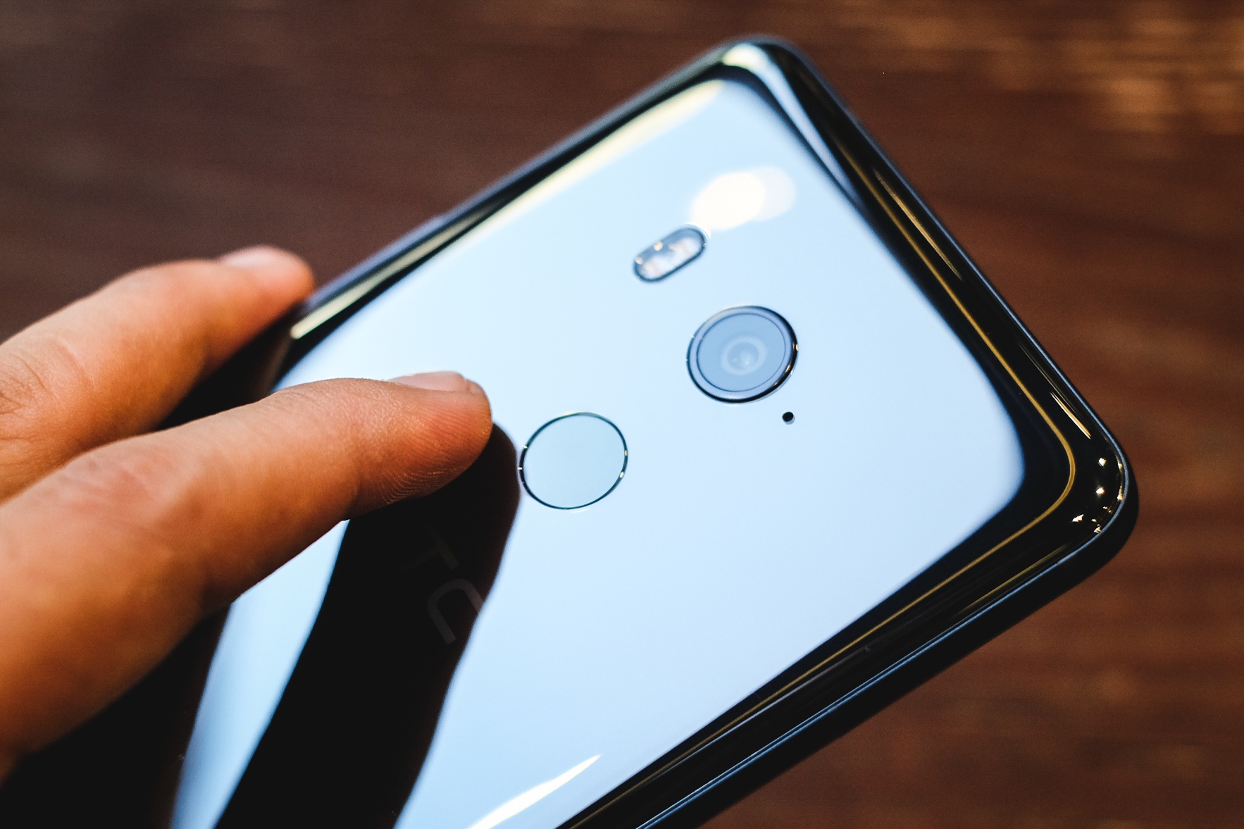 HTC U11 Plus mo ban tai Viet Nam anh 3