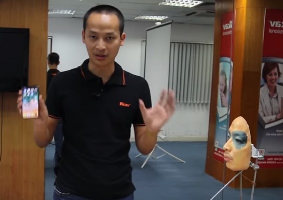 Bkav ra qua mat Face ID lan thu hai hinh anh