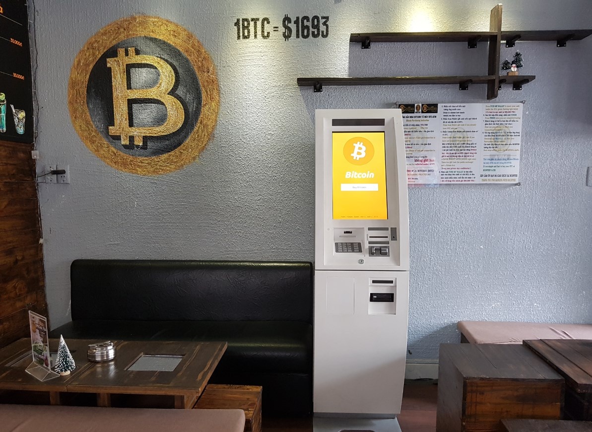 Mua Bitcoin bang tien mat qua cay ATM tai Sai Gon hinh anh