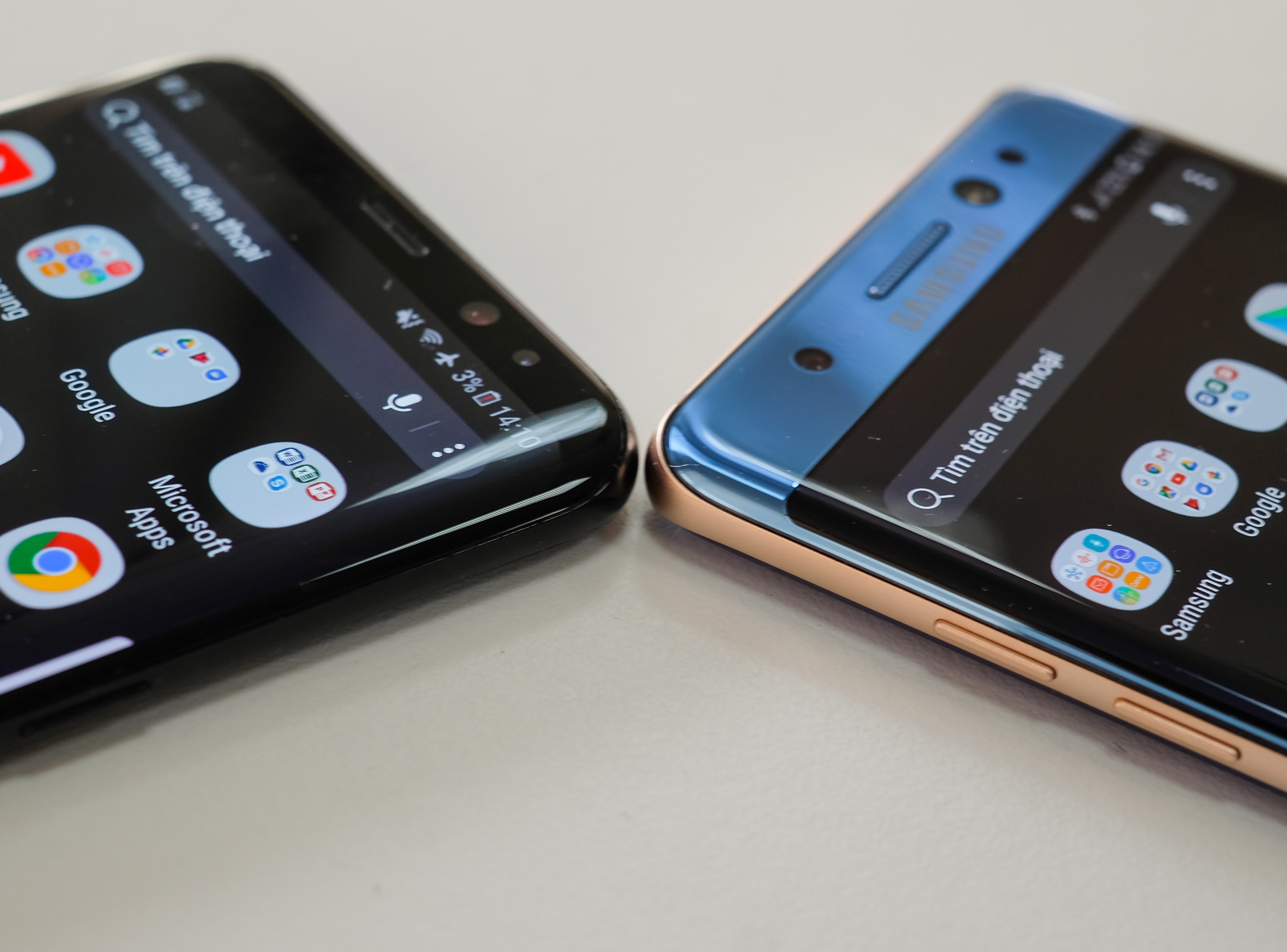 So sanh Galaxy Note FE va S8 plus anh 3