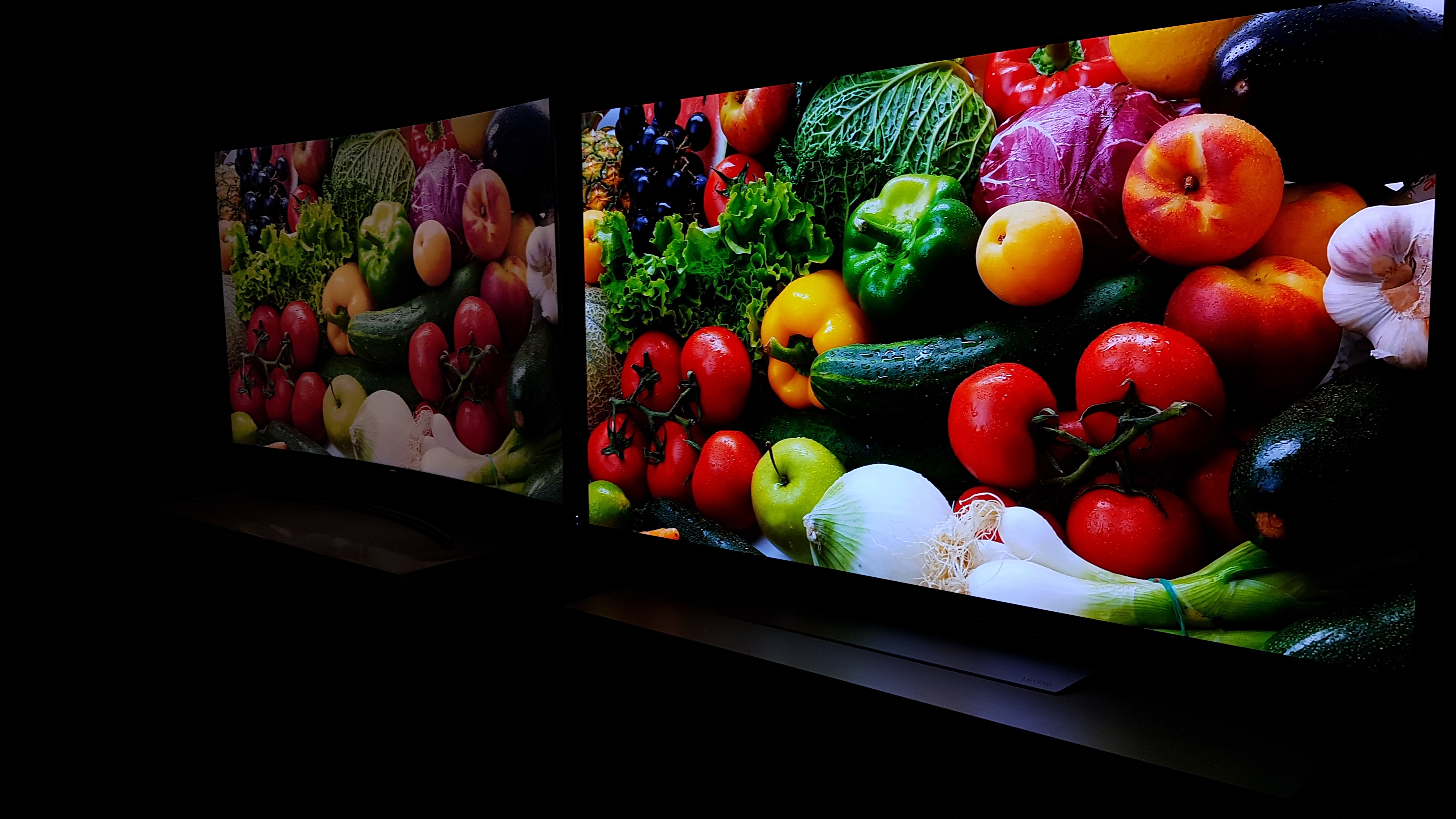 so sanh tivi OLED va QLED anh 10