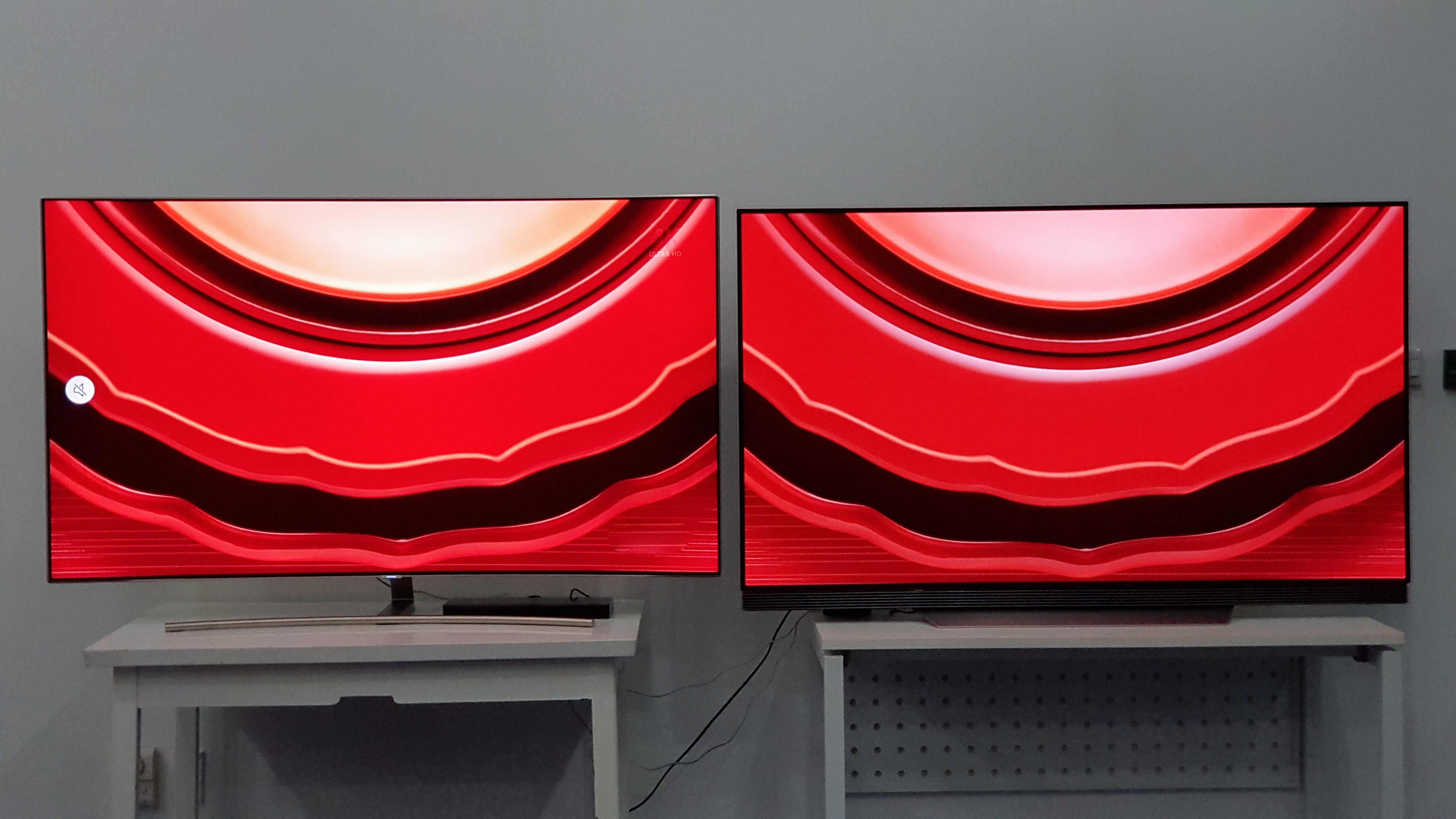 so sanh tivi OLED va QLED anh 11